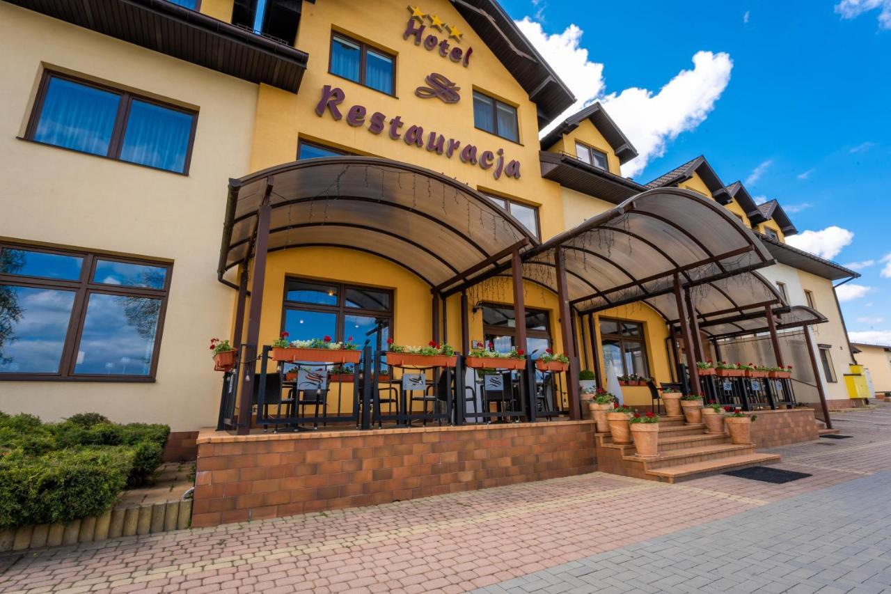 Hotel Szelcow เลสโก ภายนอก รูปภาพ